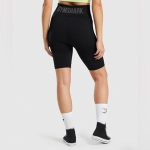 Gym Shark Flex Cycling Shorts M